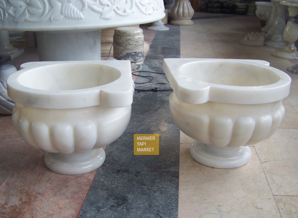 Marble Corner Hammam Sink - Melon Slice