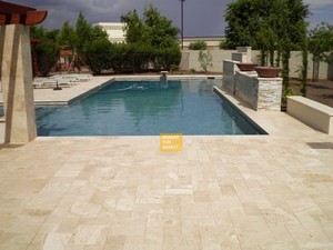 Травертин упал бассейн камни