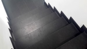 Basalt Stone Stair - Riser inkluderet - Patineret