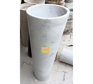 Cloudy White Vertical Washbasin
