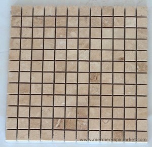Mosaico afiado de travertino leve