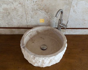 Раковина из травертина