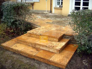 Galben Travertin Stair - Riser inclus