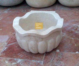 Frilly Beige Melon