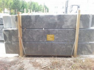 Afyon Gray Marble Stair - Riser enthalten